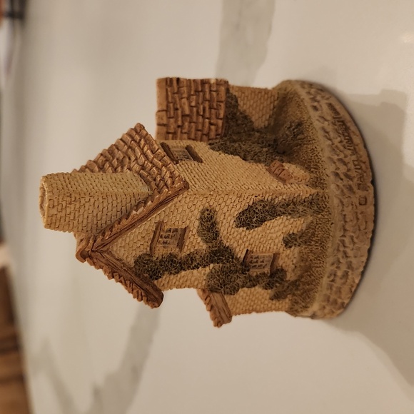 David Winter Cottages | Ivy Cottage 1982 - Picture 5 of 9